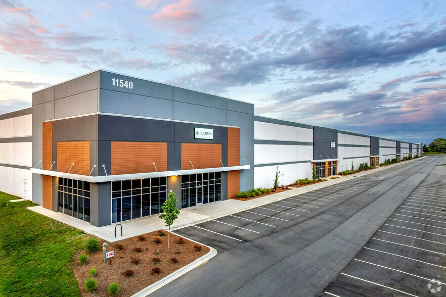 11540 Cordage St, Charlotte, NC for lease - Primary Photo - Image 1 of 15