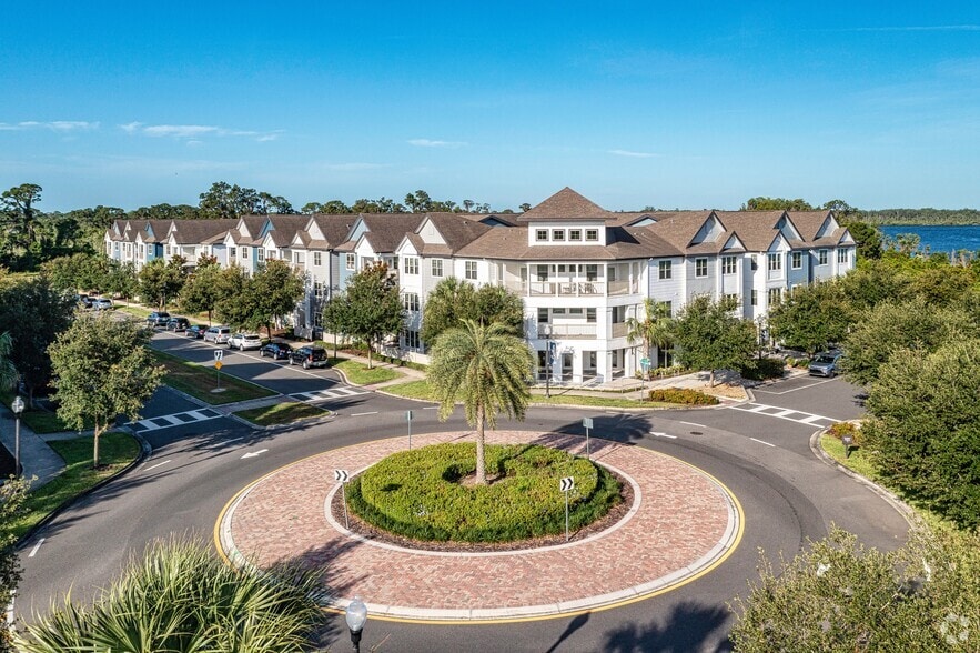 13790 Bridgewater Crossings Blvd, Windermere, FL for lease - Building Photo - Image 1 of 7