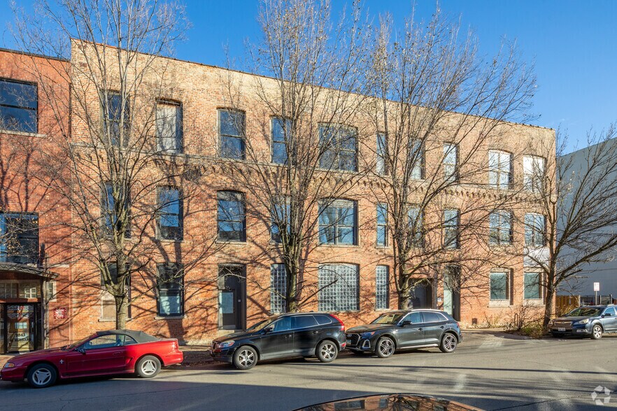 431 N Wolcott Ave, Chicago, IL à vendre - Photo du bâtiment - Image 2 de 4