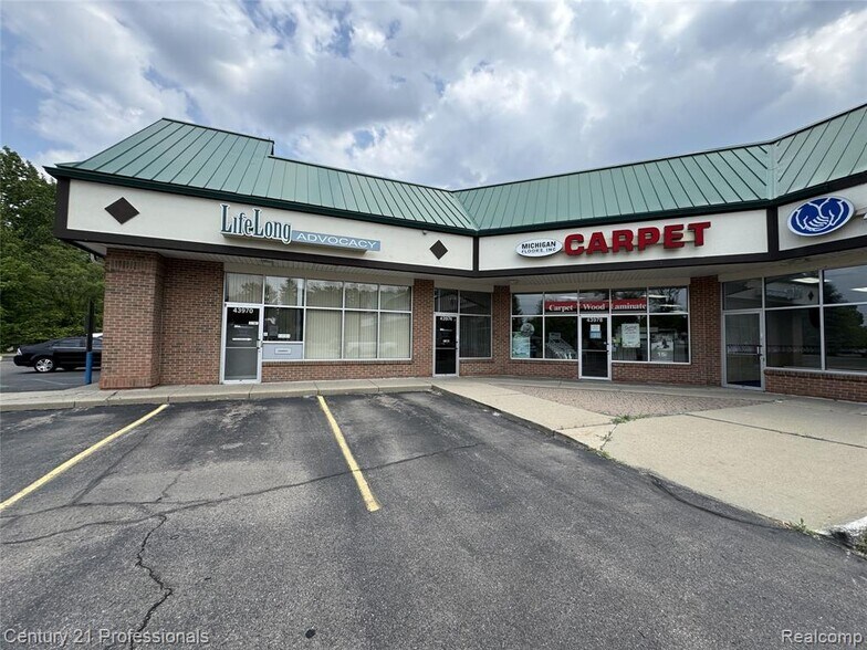 43970-44002 Gratiot Ave, Clinton Township, MI à louer - Photo du bâtiment - Image 2 de 12