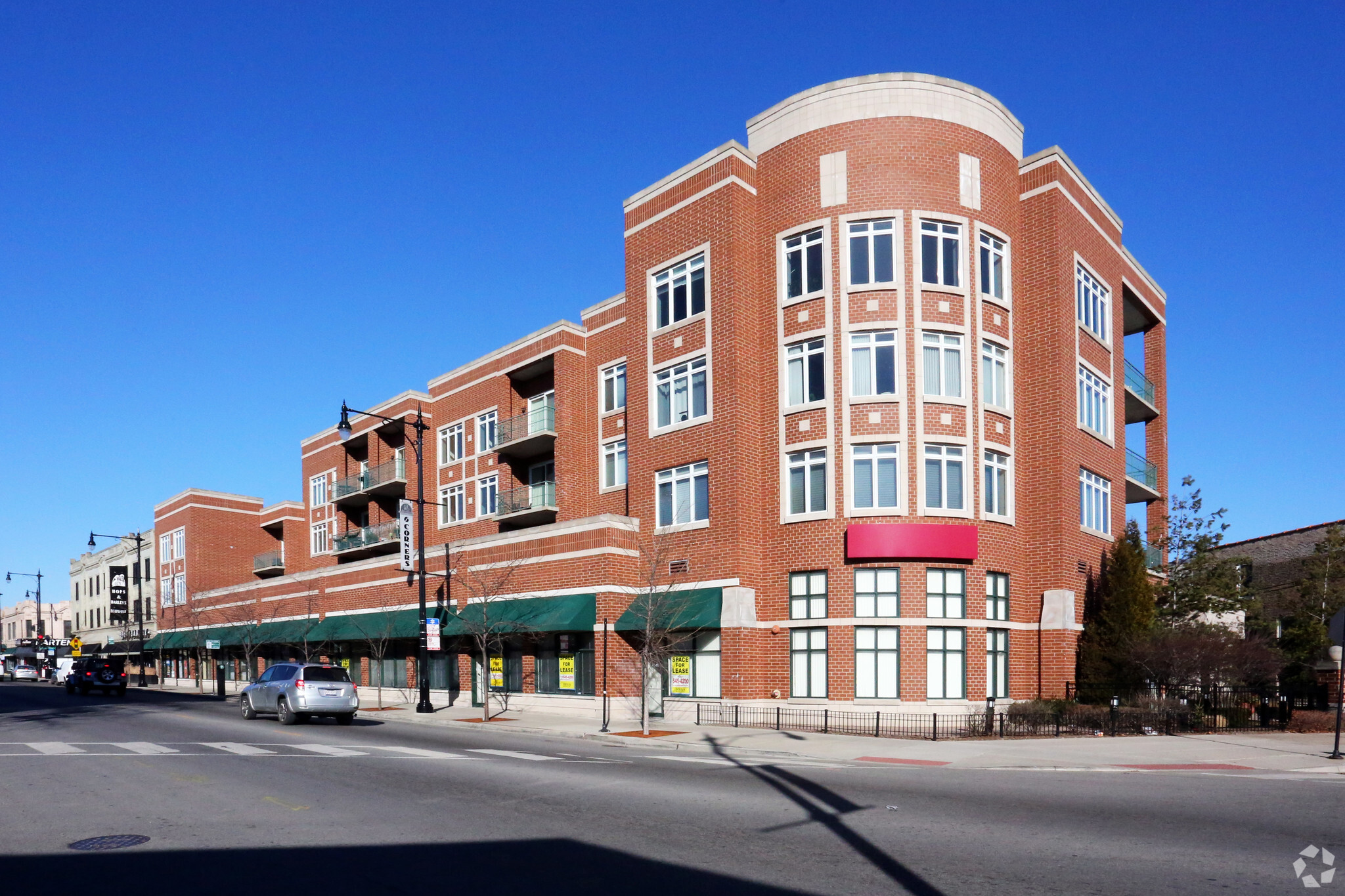 4339-4357 N Milwaukee Ave, Chicago, IL for lease Primary Photo- Image 1 of 7