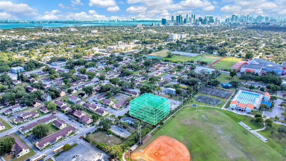 6430 NW 4th Ave, Miami, FL à vendre - Photo du bâtiment - Image 2 de 3