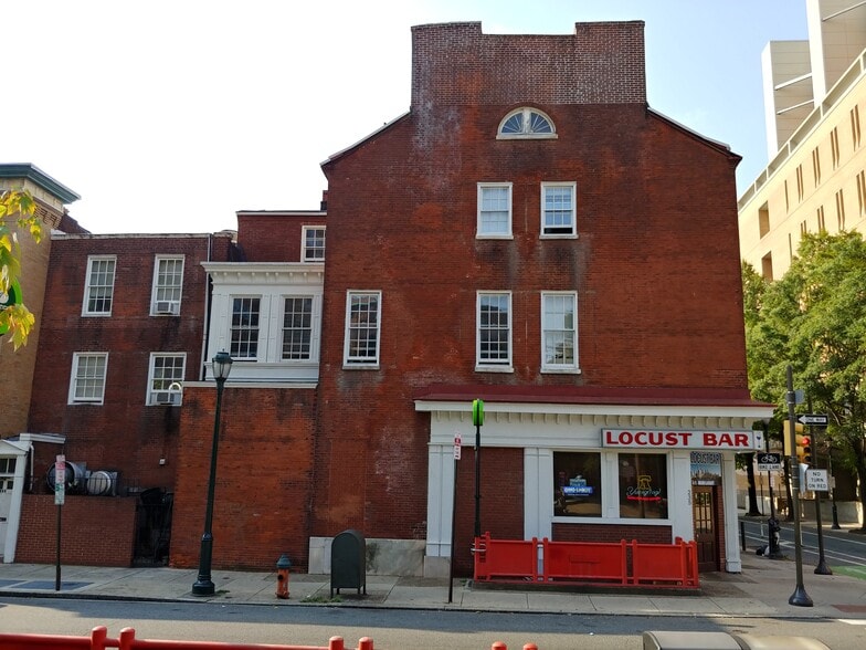 235 S 10th St, Philadelphia, PA for sale - Building Photo - Image 3 of 8