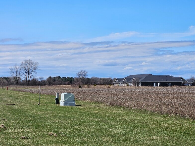 Temple Dr, Saginaw, MI for sale - Building Photo - Image 2 of 15