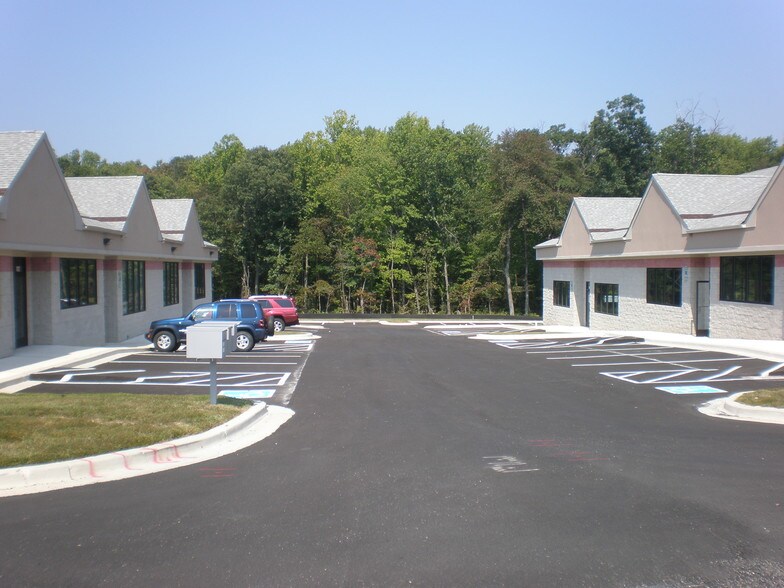 508 Shaw Ct, Severn, MD à louer - Photo du bâtiment - Image 2 de 4