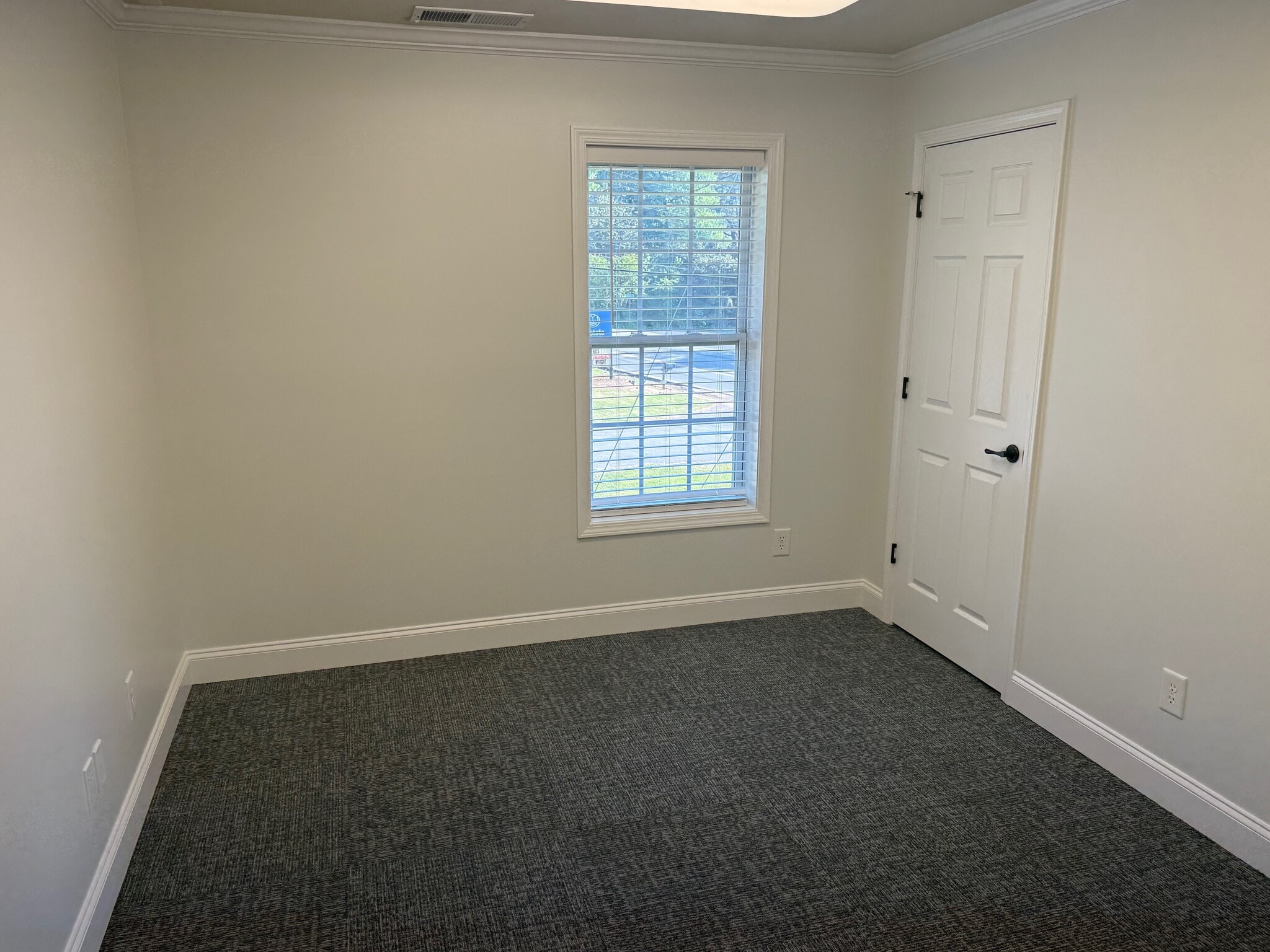 807 N Tennessee St, Cartersville, GA à louer Photo intérieure- Image 1 de 8