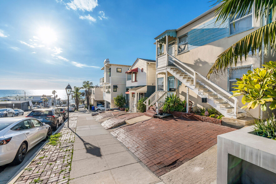 323 Marine Ave, Manhattan Beach, CA à vendre - Photo du bâtiment - Image 2 de 22