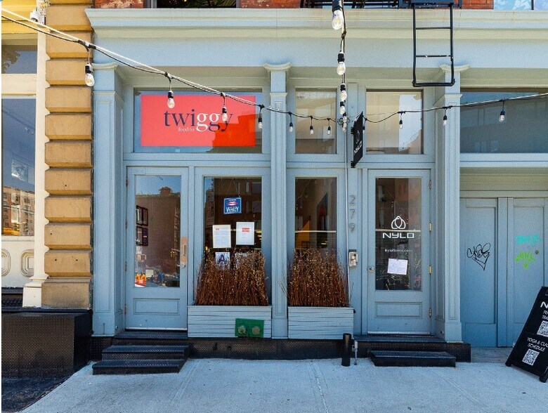 279 Church St, New York, NY à louer - Photo du bâtiment - Image 2 de 2