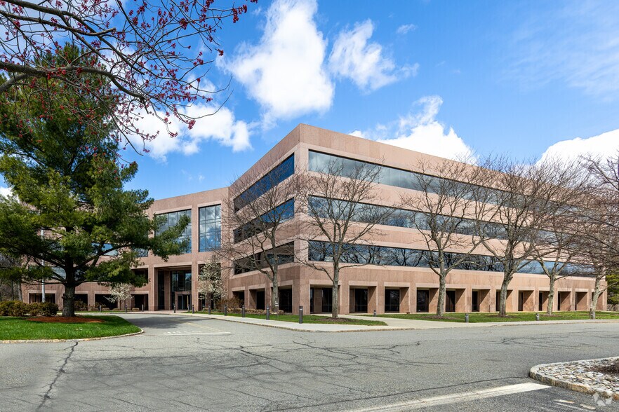 100 Campus Dr, Florham Park, NJ à louer - Photo du bâtiment - Image 2 de 9