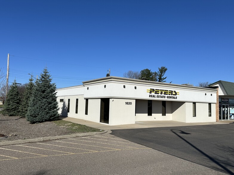 1620 S Hastings Way, Eau Claire, WI for sale - Building Photo - Image 1 of 1