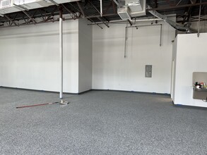 4015-4083 W Oak Ridge Rd, Orlando, FL for lease Interior Photo- Image 2 of 2