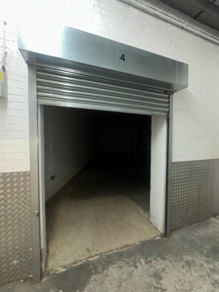 2 Cowgate Rd, Greenford à louer - Photo du bâtiment - Image 2 de 10