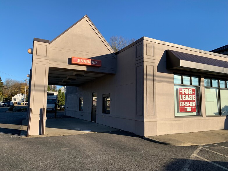 386 Washington St, Stoughton, MA for lease - Building Photo - Image 2 of 18