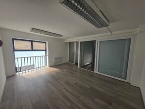 544-546 Ley St, Ilford for lease Interior Photo- Image 2 of 8