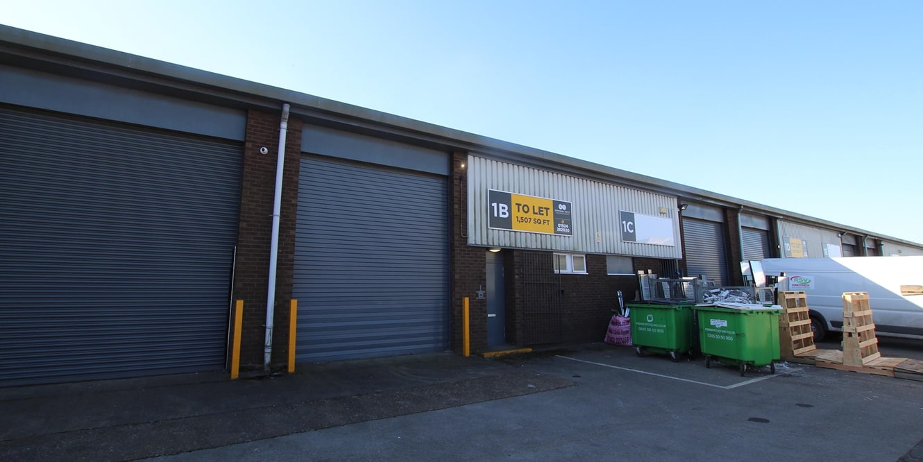 Burma Dr, Hull for lease Building Photo- Image 1 of 3