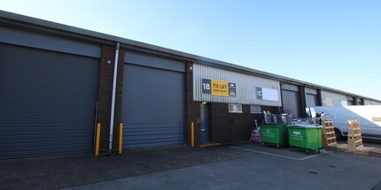 Burma Dr, Hull for lease Building Photo- Image 1 of 3