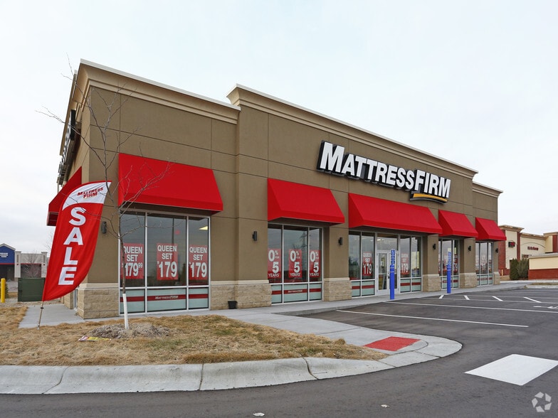 4070 Dean Lakes Blvd, Shakopee, MN for sale - Building Photo - Image 3 of 10