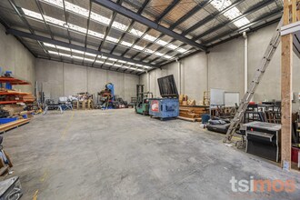 10-12 Kevlar Cl, Braeside for lease Interior Photo- Image 2 of 14