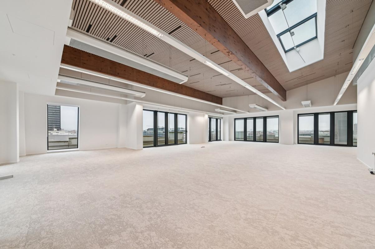77 Boulevard Marius Vivier-Merle, Lyon for lease Building Photo- Image 1 of 22