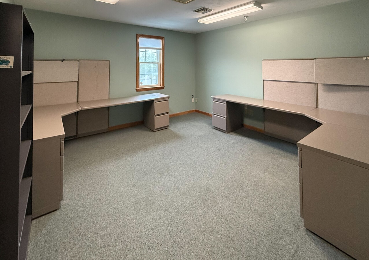 4-6 Barlows Landing Rd, Pocasset, MA 02559 - Unit 16 -  - Interior Photo - Image 1 of 1
