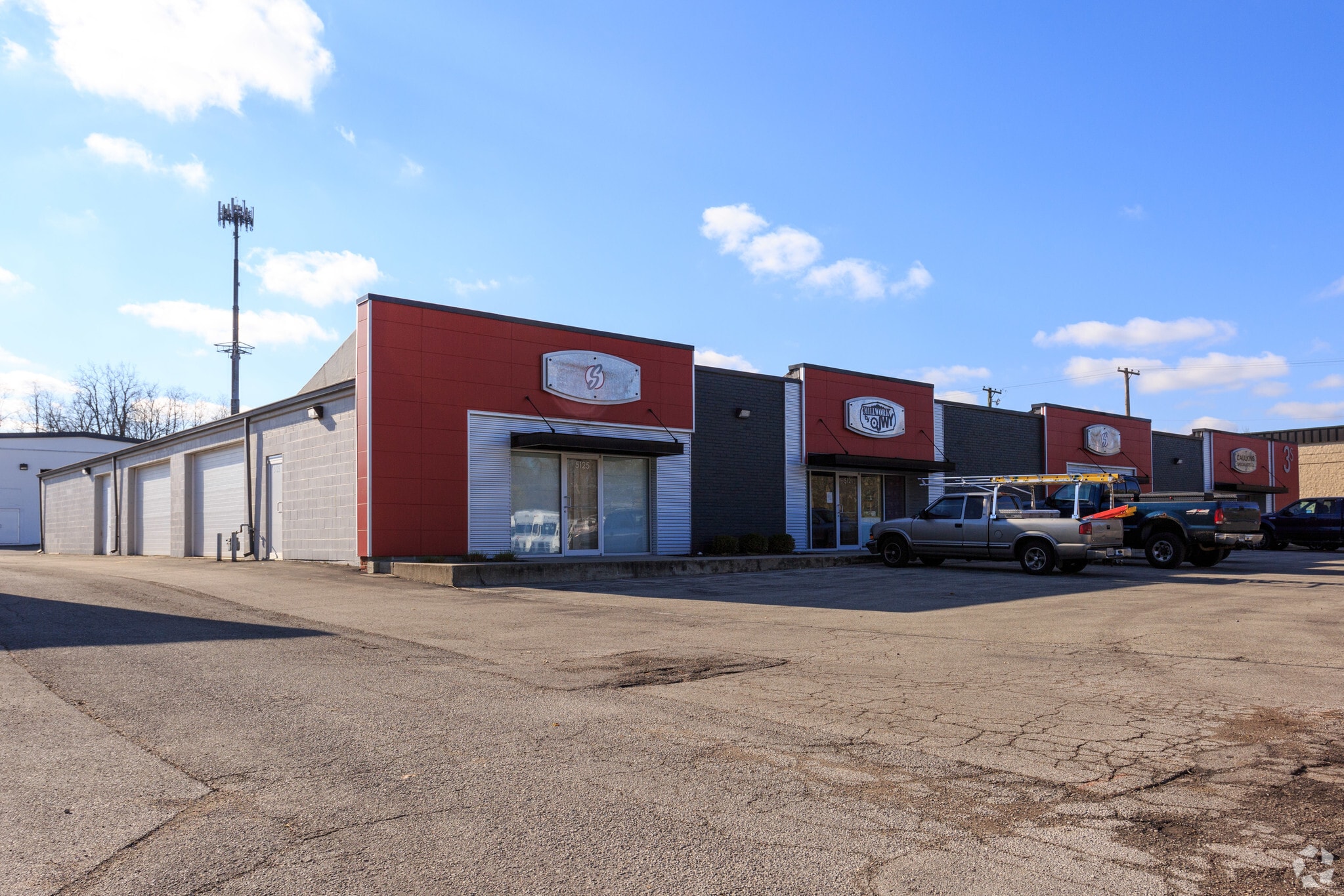 5117-5125 E 65th St, Indianapolis, IN for lease Primary Photo- Image 1 of 9