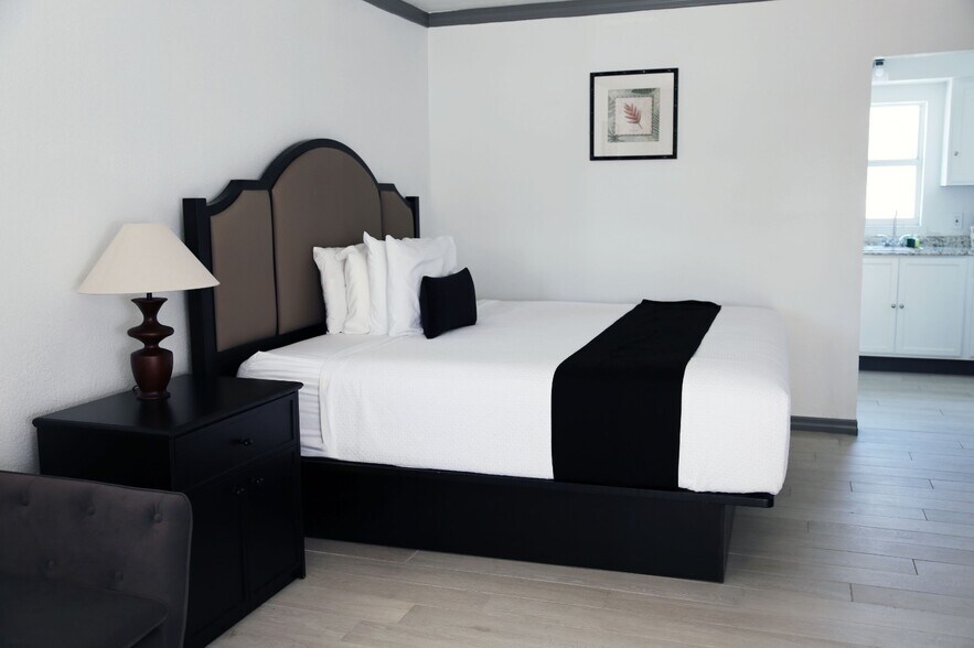 14711 Gulf Blvd, Madeira Beach, FL à vendre - Photo du bâtiment - Image 3 de 31