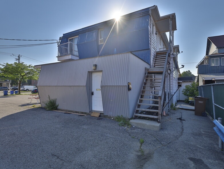 859 Rue De La Vérendrye, Trois-Rivières, QC à louer - Photo du bâtiment - Image 2 de 11