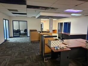 1500 Delaware Ave, Des Moines, IA for lease Interior Photo- Image 2 of 4
