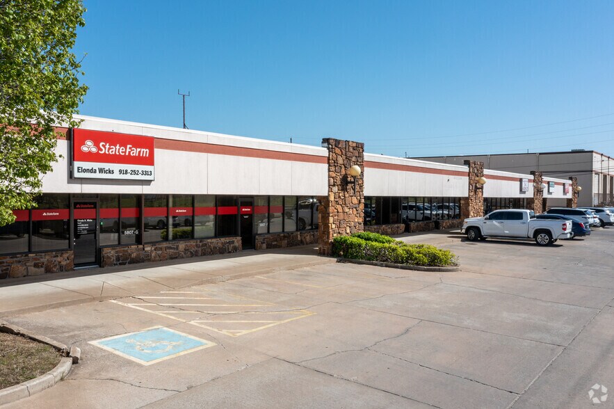 5800-5807 S Garnett Rd, Tulsa, OK à louer - Photo principale - Image 1 de 9
