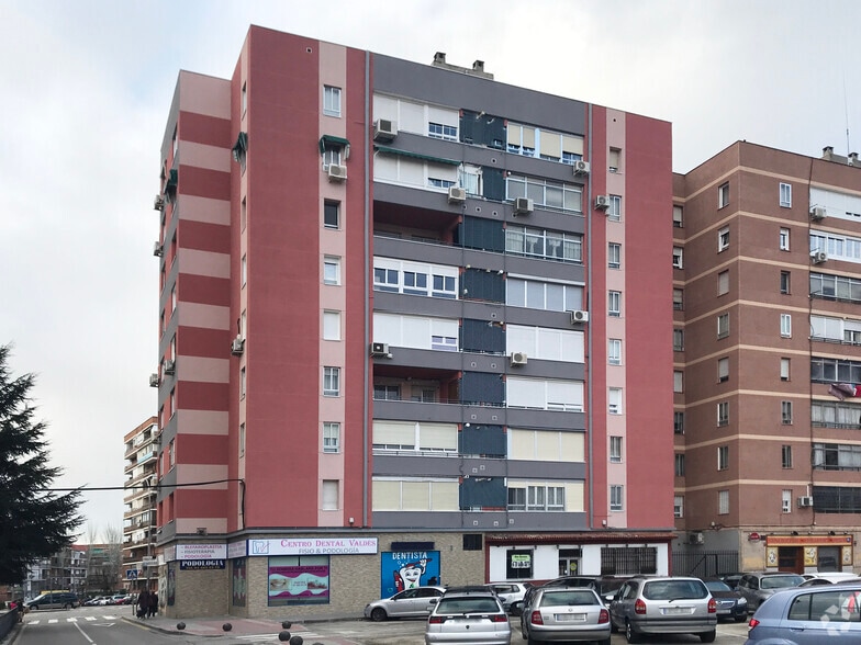 Calle Canarias, 8, Fuenlabrada, Madrid à vendre - Photo du bâtiment - Image 2 de 2