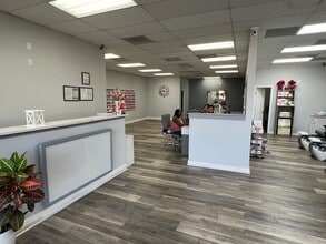 4410 W Hillsborough Ave, Tampa, FL à louer Photo intérieure- Image 2 de 6