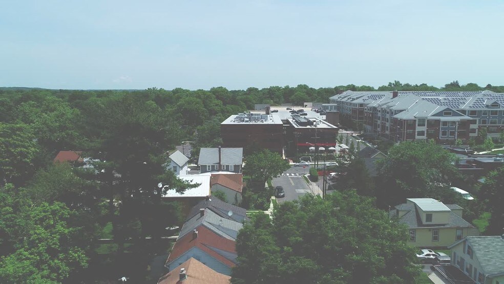 277-281 Witherspoon St, Princeton, NJ à louer - Vidéo aérienne - Image 2 de 14