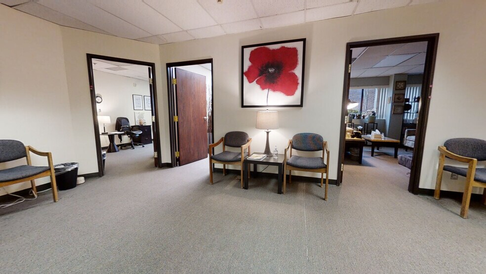 455 E Eisenhower Pky, Ann Arbor, MI à louer - Photo intérieure - Image 2 de 11