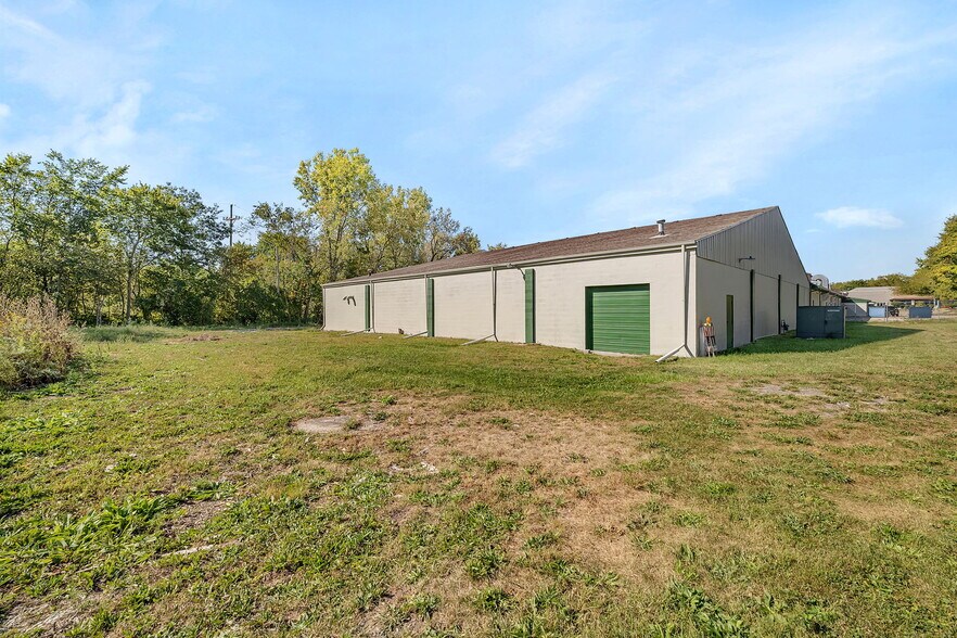 1220 Richards St, Joliet, IL à louer - Autre - Image 3 de 5