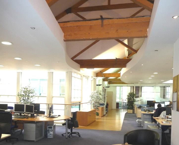 Leonard Circ, London for lease - Lobby - Image 2 of 99