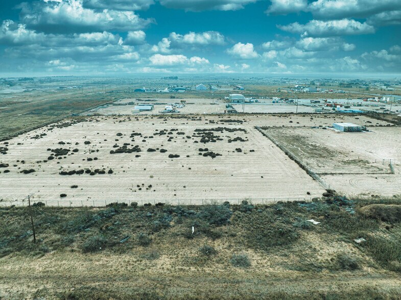 3007 W County Rd 135, Midland, TX à louer - Photo principale - Image 1 de 3