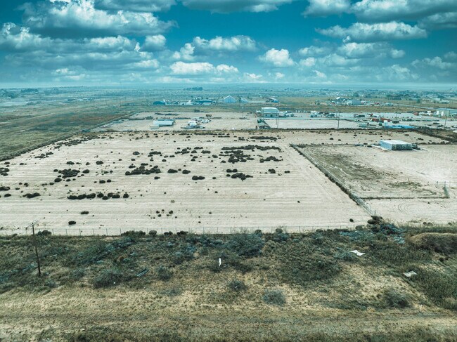 Plus de détails pour 3007 W County Rd 135, Midland, TX - Terrain à louer