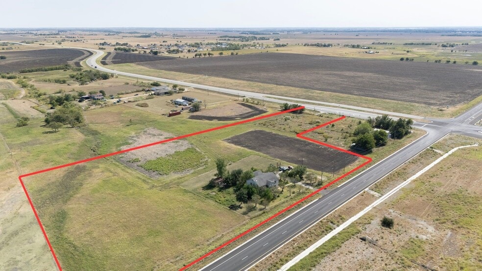 1451 FM 3349, Taylor, TX à vendre - Photo du bâtiment - Image 2 de 18