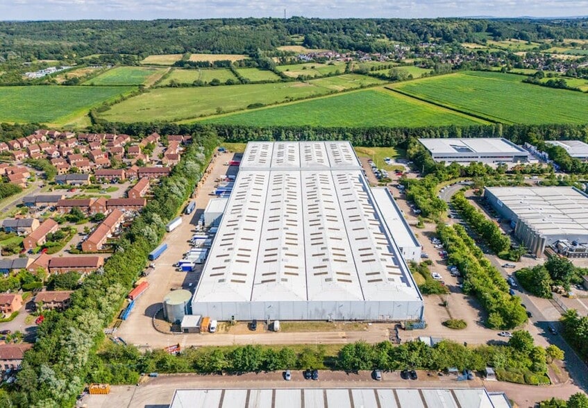 Bradbourne Dr, Milton Keynes for lease - Building Photo - Image 1 of 2