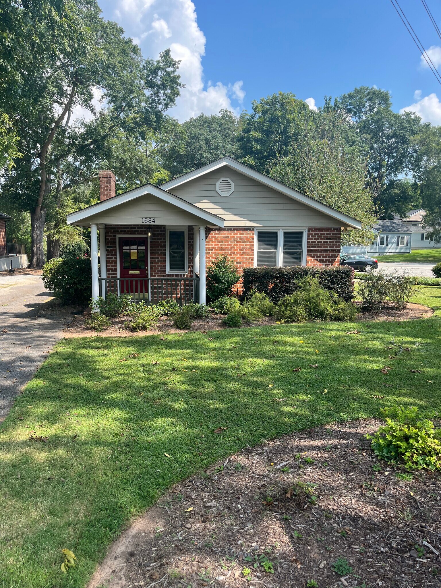 1684 Prince Ave, Athens, GA à vendre Photo du bâtiment- Image 1 de 1