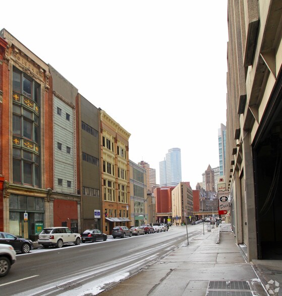 822 5th Ave, Pittsburgh, PA à vendre - Photo du bâtiment - Image 3 de 14