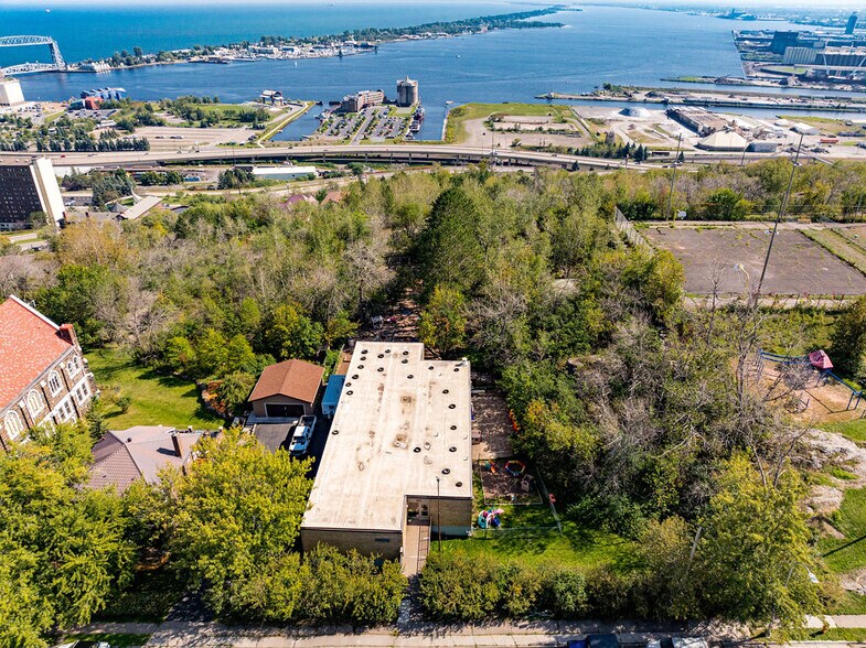 824 3rd st, Duluth, MN à vendre - Photo du bâtiment - Image 3 de 17