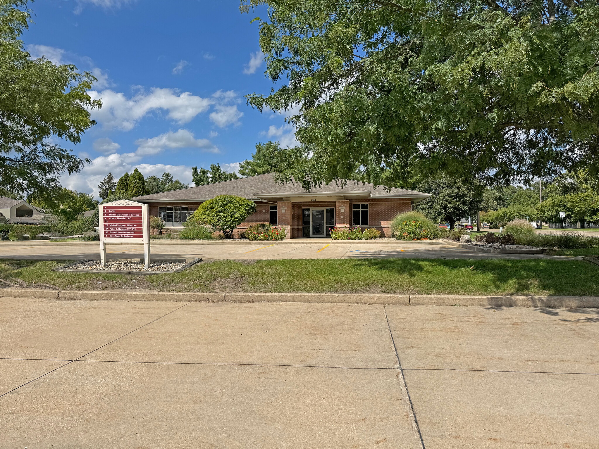1001 N Hickory Rd, South Bend, IN for lease Building Photo- Image 1 of 12