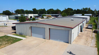 1724 Acorn Dr, Rogers AR - Warehouse