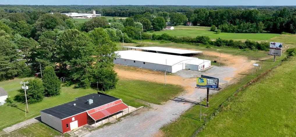 31 E Vaughn Rd, Mayfield, KY à vendre Photo principale- Image 1 de 1