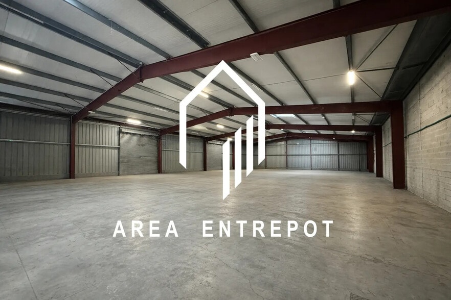 Flex in Septèmes-les-Vallons for lease - Interior Photo - Image 1 of 9