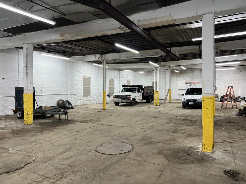 1204 Washington Ave, Bronx, NY for lease - Interior Photo - Image 2 of 4