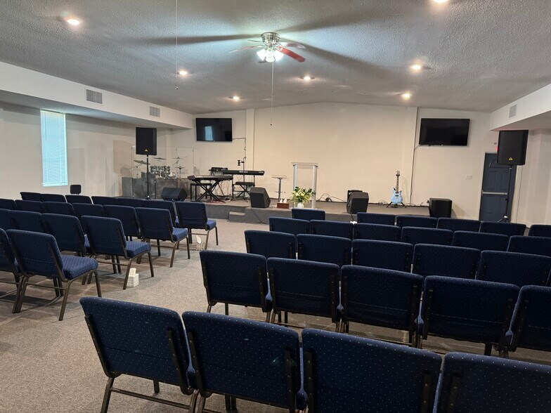 2430 Campbell Rd, Houston, TX à vendre - Photo du bâtiment - Image 3 de 12