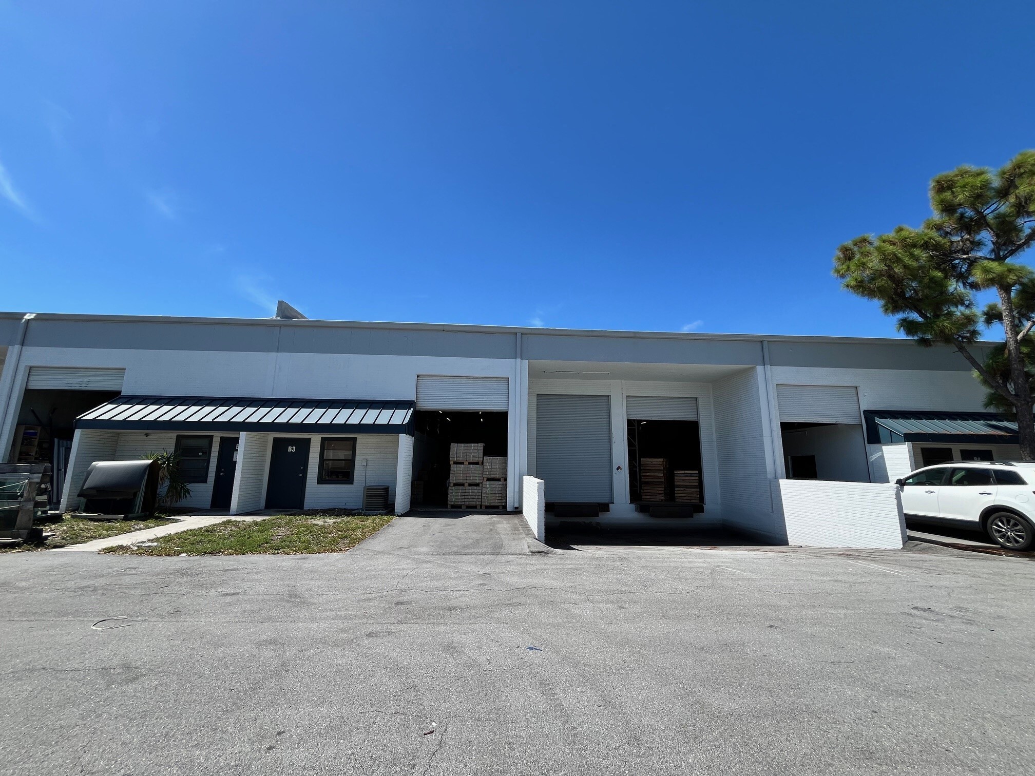 1533-1717 SW 1st Way, Deerfield Beach, FL for lease Building Photo- Image 1 of 12