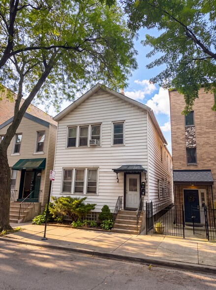 823 S Carpenter St, Chicago, IL à vendre - Photo du bâtiment - Image 3 de 5